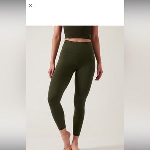ATHLETA SALUTATION STASH 7/8 Tight